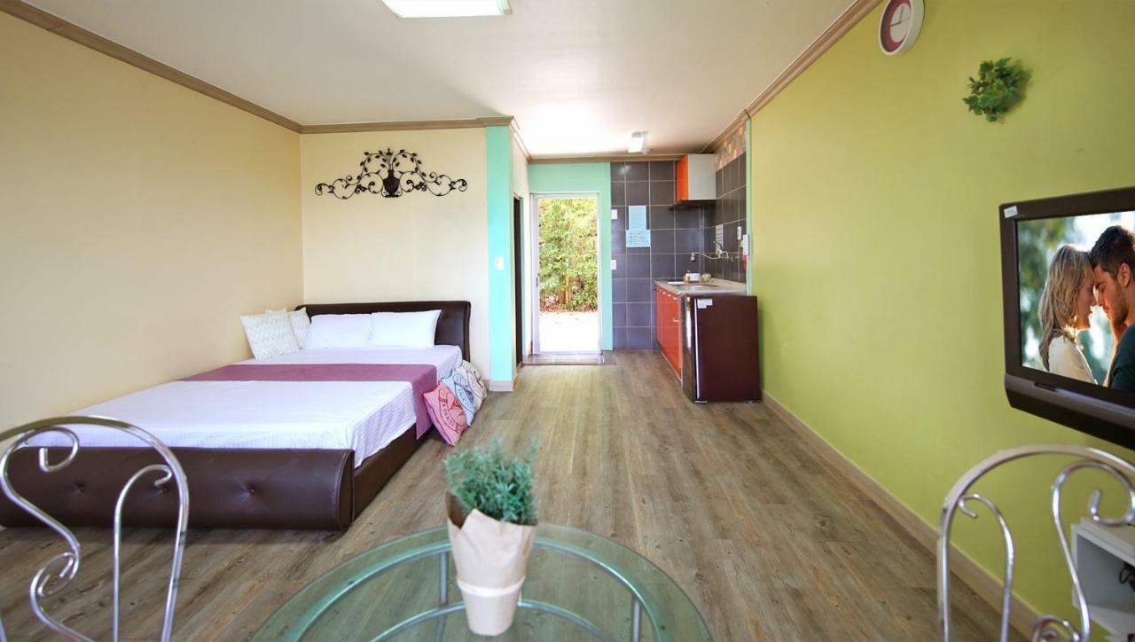 Tongyeong Paper Island Pension Zewnętrze zdjęcie