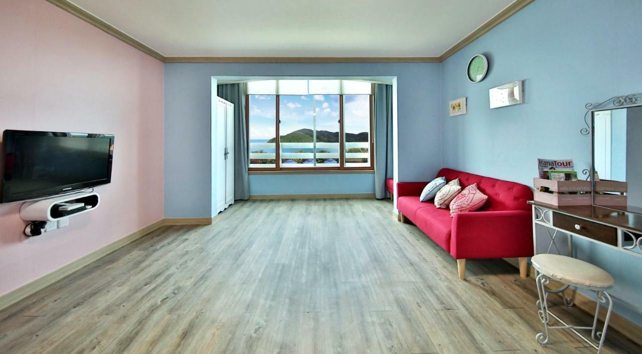 Tongyeong Paper Island Pension Zewnętrze zdjęcie