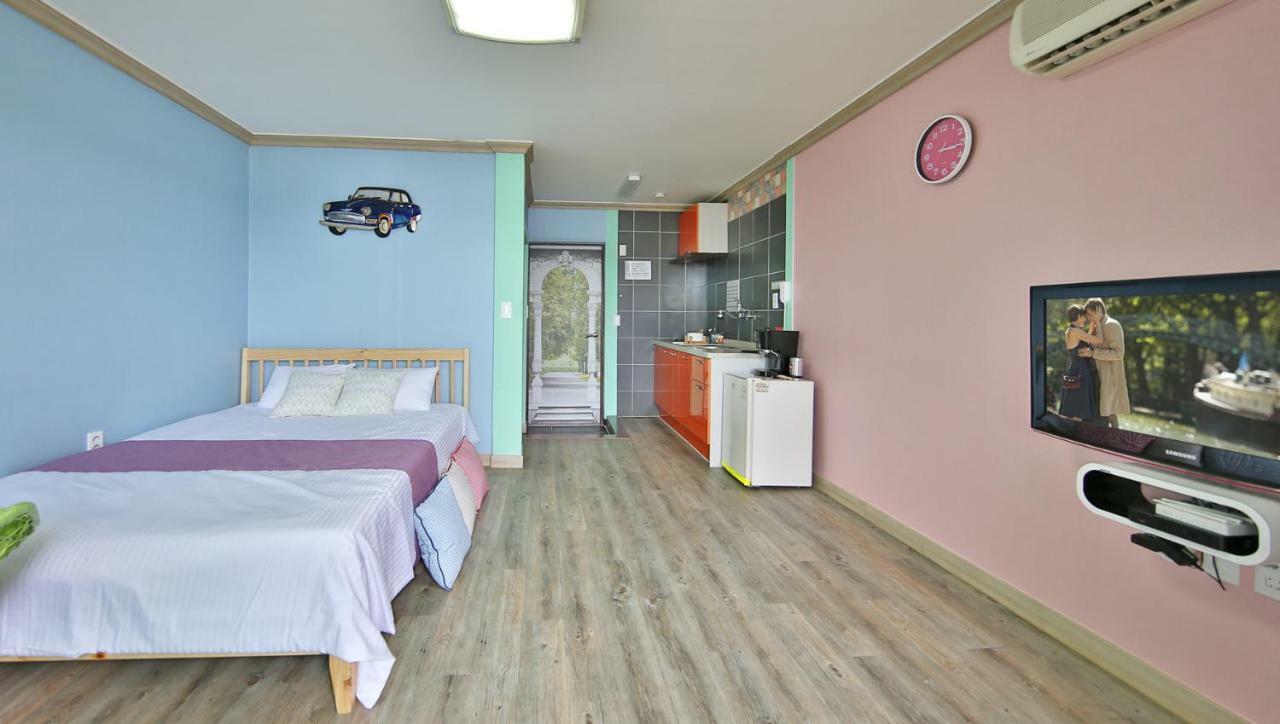 Tongyeong Paper Island Pension Zewnętrze zdjęcie