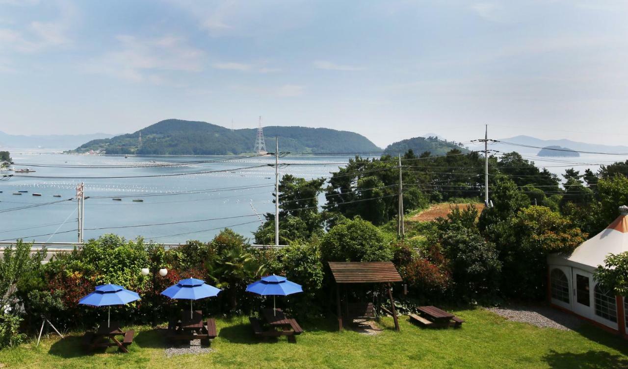 Tongyeong Paper Island Pension Zewnętrze zdjęcie