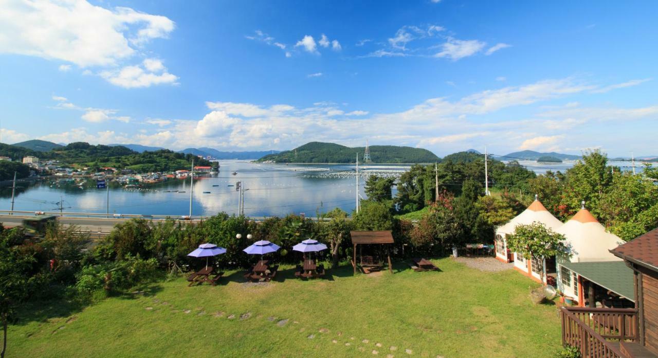 Tongyeong Paper Island Pension Zewnętrze zdjęcie
